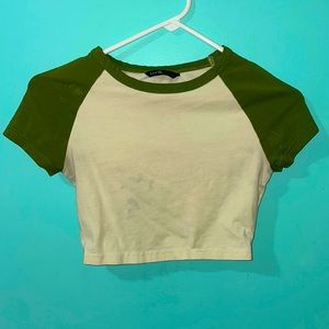 Cropped tee